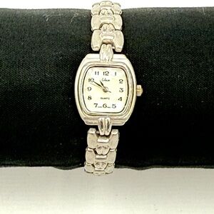 Vintage Collezio Silver Tone Mother of Pearl Face Watch
